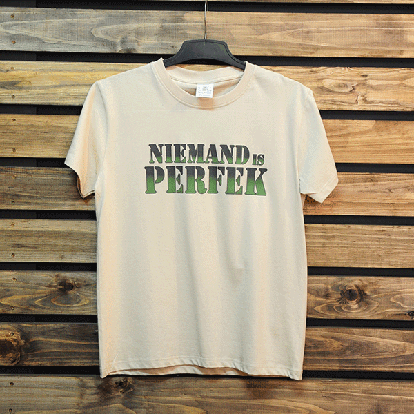 Niemand is Perfek (Men's Tee)